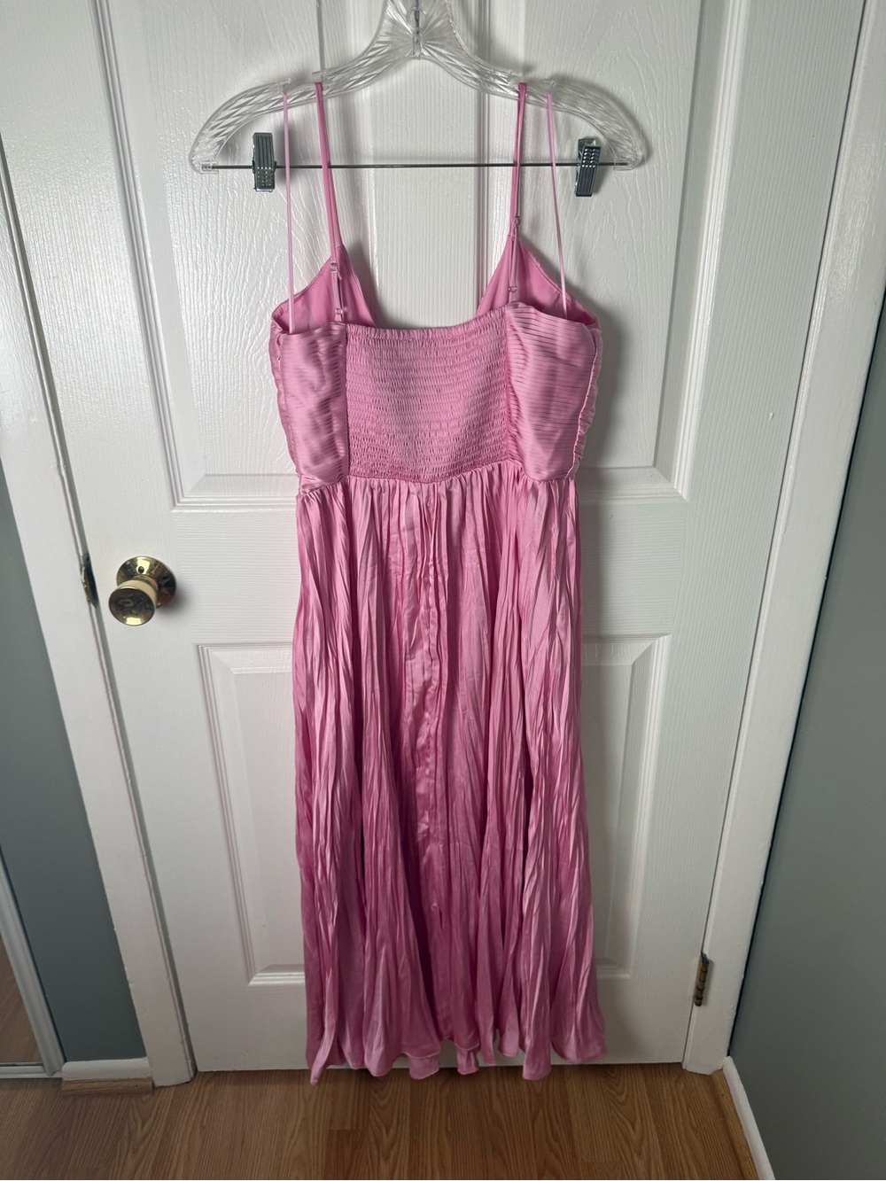 ASTR The Label Maeve Pleated Midi Dress in Pink M - Picture 4 of 6